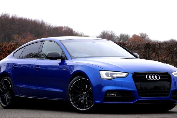 Audi A4 Avant 2.0 TDI - Image 2