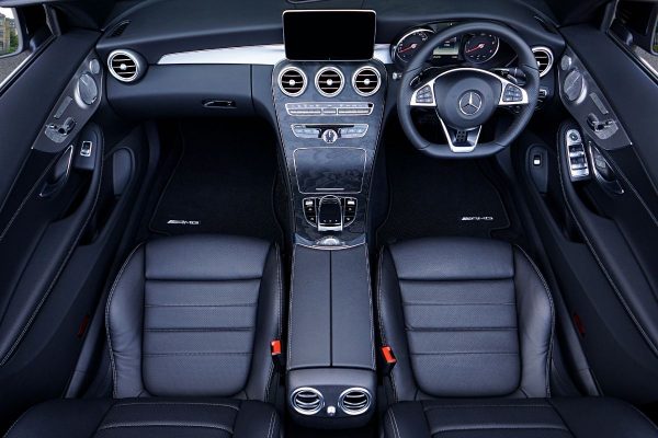 Mercedes-Benz C-Class - Image 4